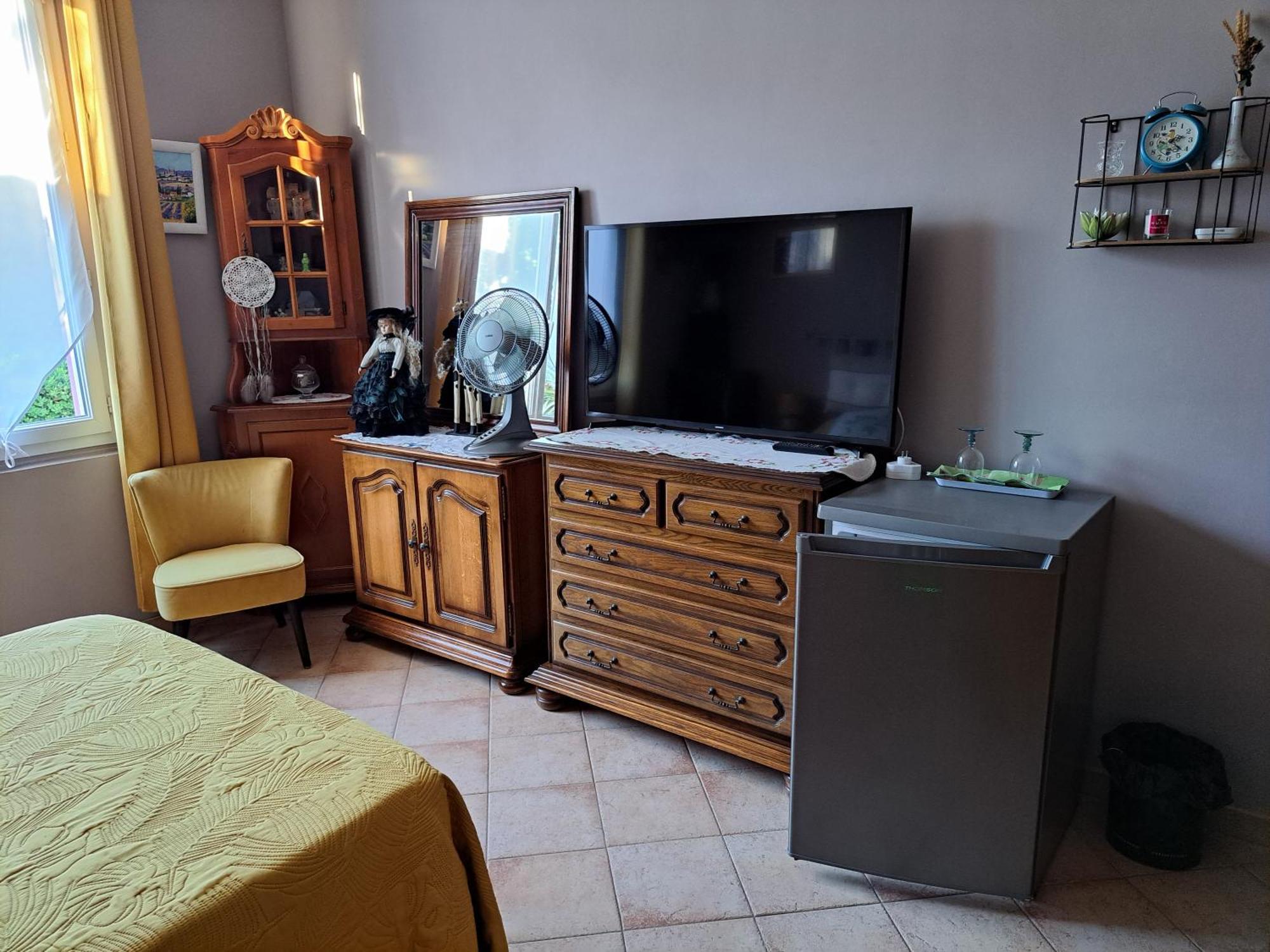 La Chambre De Cleo Кан Екстериор снимка